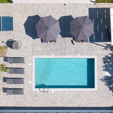 Villa Dana Ixia  Bagian luar foto